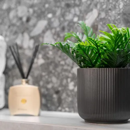 דירה Comfy 20th Floor Hanza Tower - Sauna & Pool