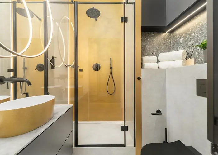 아파트 Comfy 20th Floor Hanza Tower - Sauna & Pool *