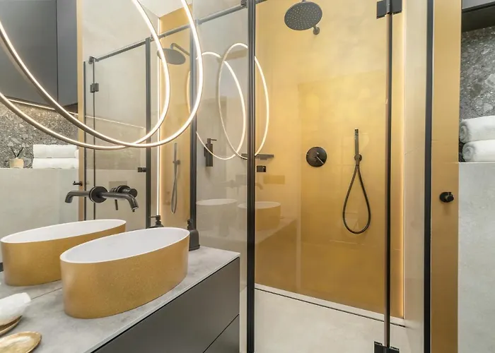 Comfy 20th Floor Hanza Tower - Sauna & Pool 아파트